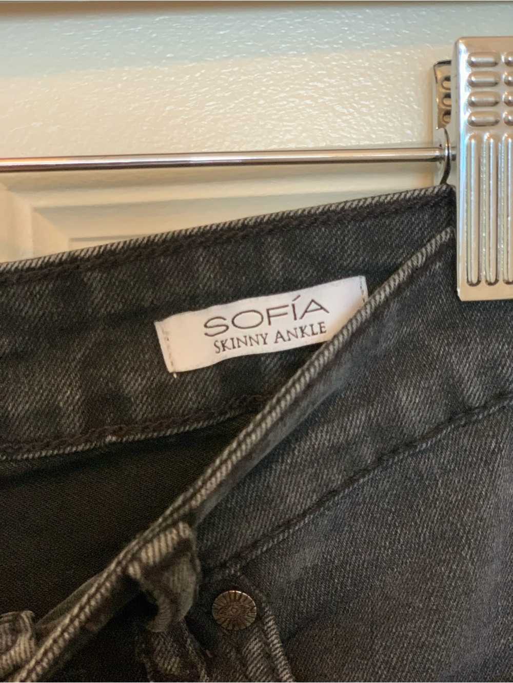 Sofia Jeans High-Rise Skinny Ankle Jeans in Washed Black Size-12 Downtown Chic - Picture 5 of 5
